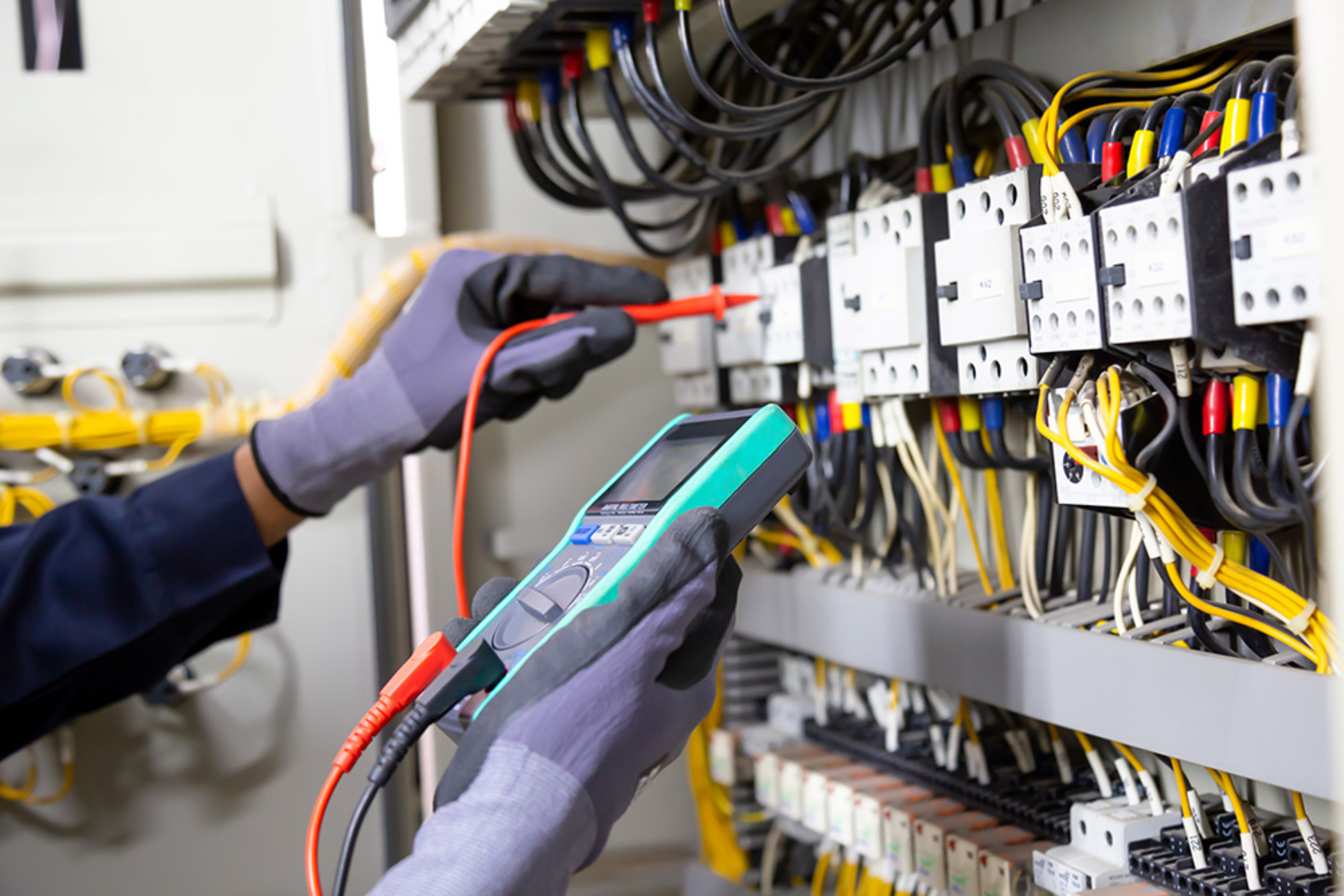 E-Prüfung bei Elektro Steber GmbH & Co. KG in Weil