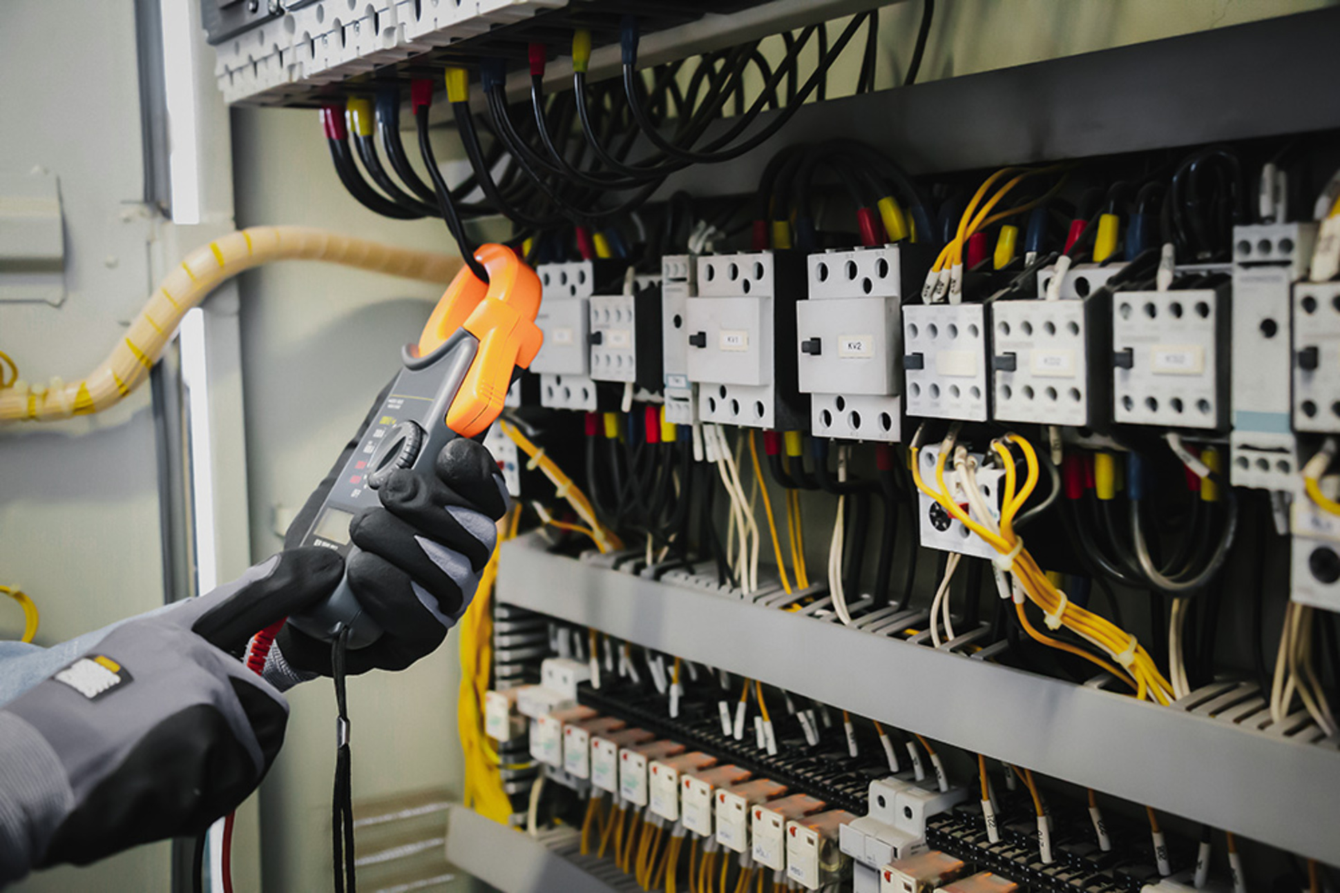 DGUV Vorschrift 3-Check bei Elektro Steber GmbH & Co. KG in Weil