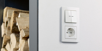 JUNG KNX Taster F 10 bei Elektro Steber GmbH & Co. KG in Weil