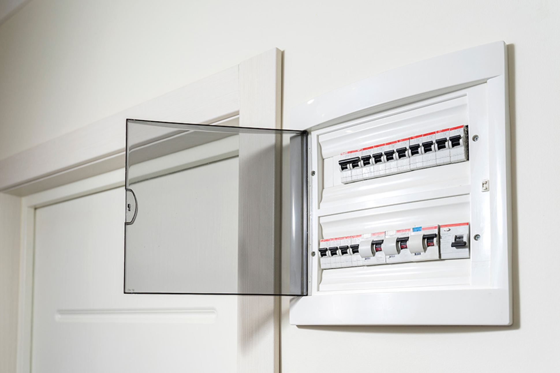 Über&shy;spannungs&shy;schutz bei Elektro Steber GmbH & Co. KG in Weil